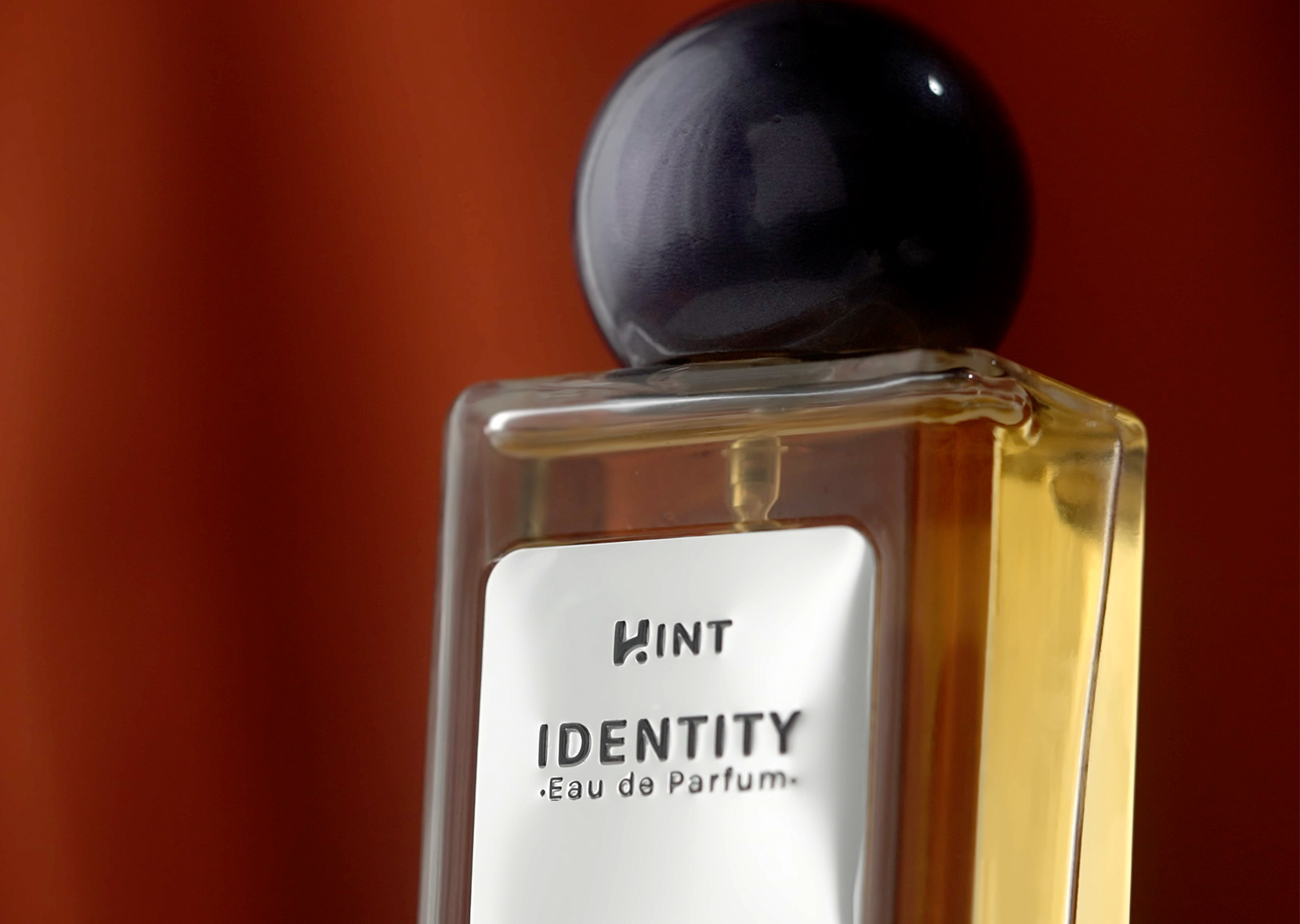 HINT IDENTITY: A Perfume Tailored to Your Unique Personality